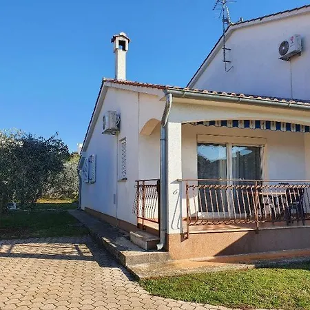 Labinac In Vabriga With Garden Close To Sea Tar-Vabriga