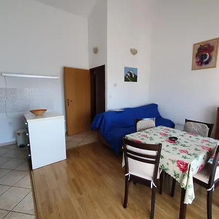 Labinac In Vabriga With Garden Close To Sea *