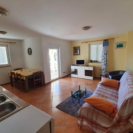Labinac In Vabriga With Garden Close To Sea Guest house