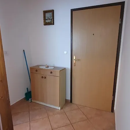 Guest house Labinac In Vabriga With Garden Close To Sea
