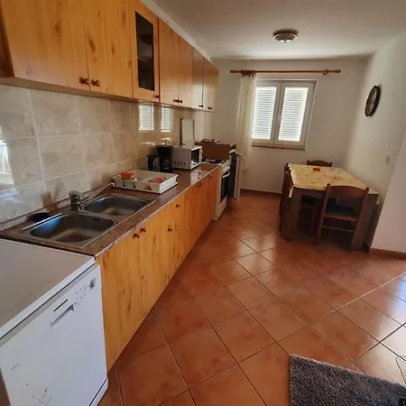 Guest house Labinac In Vabriga With Garden Close To Sea *